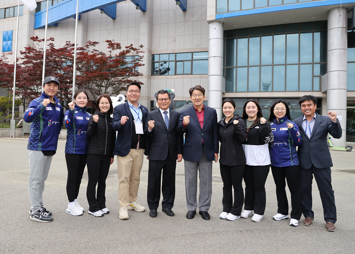 세계 믹스더블 컬링대회 시상식 이미지