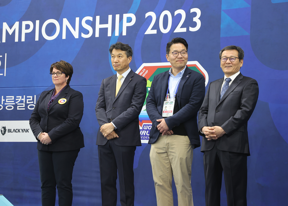 세계 믹스더블 컬링대회 시상식 이미지