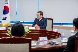 (재)강릉시미래인재육성재단 기부 릴레이 및 FC강릉 기부금 전달식 썸네일 4