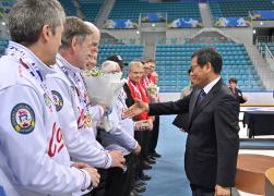 세계 시니어 컬링대회 시상식 썸네일 8