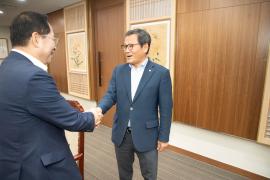 북강릉-서남해 농협 고향사랑 기부금 교차 기탁식 썸네일 2