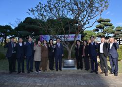 시 승격 70주년 기념 강릉시민 대화합 한마당 기념식수 썸네일 5