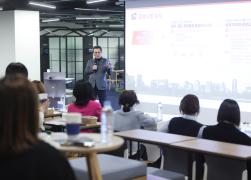 강릉원주대학교 최고경영자과정 특강 썸네일 4