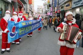 산타도 동계올림픽유치 홍보에 나서 이미지